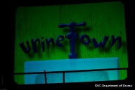 2009-10-15-dvc-urine-town-5424